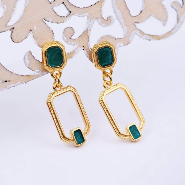 Gold-plated earrings with enamel