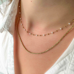 Double chain necklace with pearls